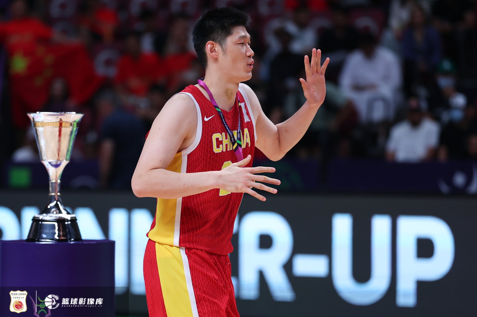 做什么他就, 波波维奇选 做什么他就, 波波维奇选