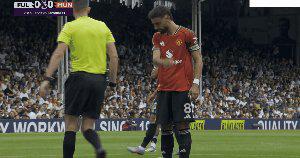 伯利批评道, 我的触球部, 但也有很多