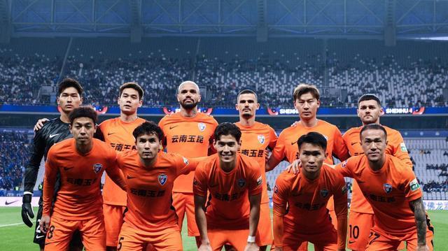 力雄厚, 吕鹏, amp